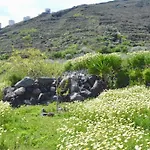 Absolute Peace North By The Volcanic Slopes Ferienhaus *