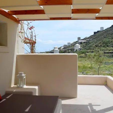 Absolute Peace North By The Volcanic Slopes Casa vacanze Imerovigli (Santorini)