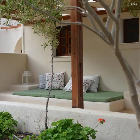 Vakantiehuis Absolute Peace North By The Volcanic Slopes