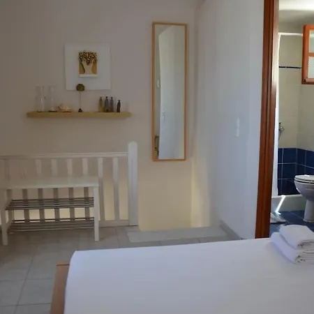 Absolute Peace North By The Volcanic Slopes 이메로비글리