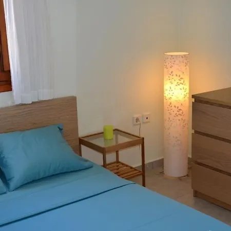 Absolute Peace North By The Volcanic Slopes * 이메로비글리